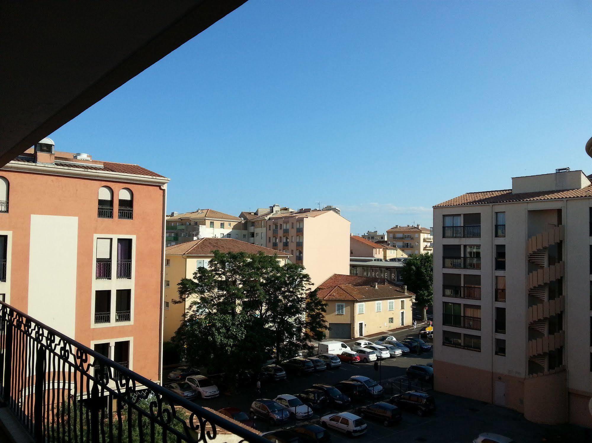 Saint-Raphaël Residences Les Venitiennes מראה חיצוני תמונה